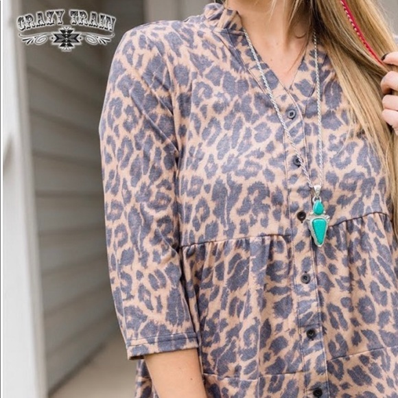 Crazy Train Lindsey Leopard Top! - Picture 6 of 8